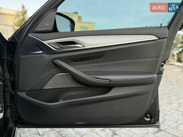Чорний БМВ 5 Серія, об'ємом двигуна 3 л та пробігом 91 тис. км за 38500 $, фото 88 на Automoto.ua
