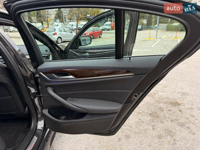 Черный БМВ 5 Серия, объемом двигателя 2 л и пробегом 87 тыс. км за 28000 $, фото 22 на Automoto.ua