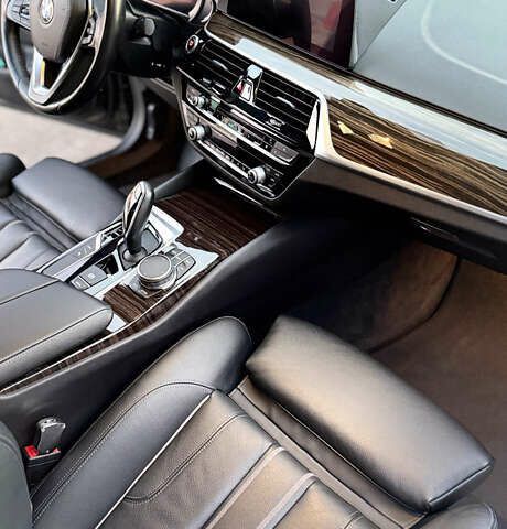 Черный БМВ 5 Серия, объемом двигателя 2 л и пробегом 99 тыс. км за 28500 $, фото 12 на Automoto.ua