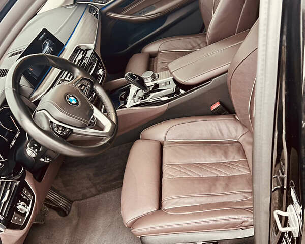 Чорний БМВ 5 Серія, об'ємом двигуна 2 л та пробігом 132 тис. км за 32000 $, фото 11 на Automoto.ua