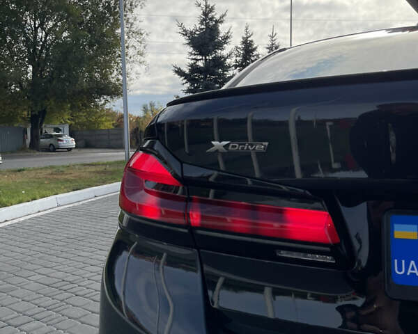 БМВ 5 Серия 2018 в Днепре (Днепропетровске) на Automoto.ua Черный БМВ 5 Серия, объемом двигателя 4.39 л и пробегом 129 тыс. км за 35599 $, фото 12 на Automoto.ua