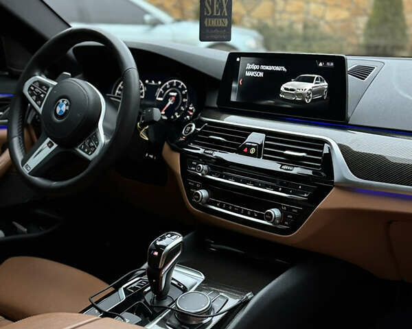 Чорний БМВ 5 Серія, об'ємом двигуна 3 л та пробігом 72 тис. км за 38500 $, фото 23 на Automoto.ua