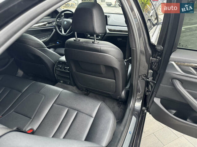 Чорний БМВ 5 Серія, об'ємом двигуна 2 л та пробігом 164 тис. км за 24500 $, фото 31 на Automoto.ua