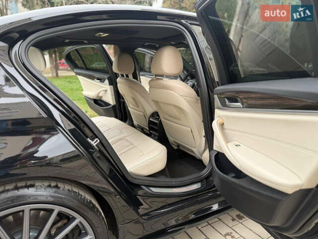 Черный БМВ 5 Серия, объемом двигателя 3 л и пробегом 200 тыс. км за 30999 $, фото 68 на Automoto.ua