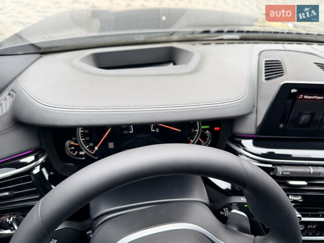 Черный БМВ 5 Серия, объемом двигателя 3 л и пробегом 111 тыс. км за 40500 $, фото 39 на Automoto.ua