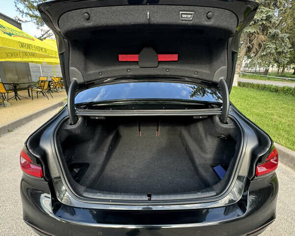 Чорний БМВ 5 Серія, об'ємом двигуна 2 л та пробігом 92 тис. км за 39800 $, фото 14 на Automoto.ua