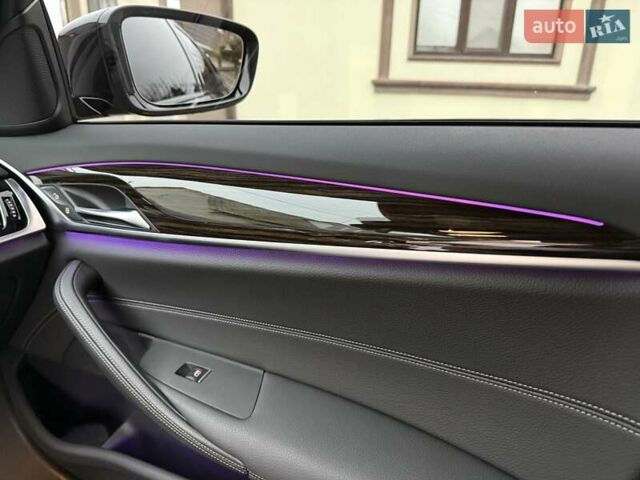 Чорний БМВ 5 Серія, об'ємом двигуна 3 л та пробігом 70 тис. км за 32500 $, фото 27 на Automoto.ua