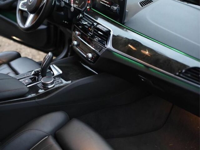 Черный БМВ 5 Серия, объемом двигателя 2 л и пробегом 86 тыс. км за 34300 $, фото 12 на Automoto.ua