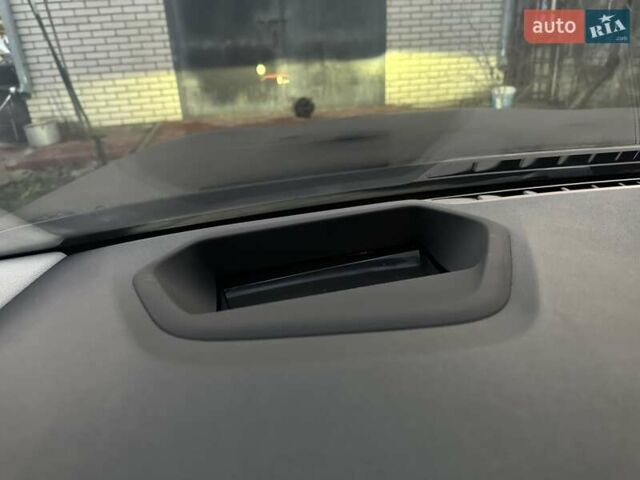 Черный БМВ 5 Серия, объемом двигателя 2 л и пробегом 140 тыс. км за 28590 $, фото 40 на Automoto.ua