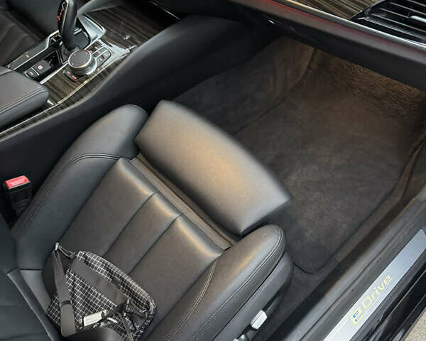 Черный БМВ 5 Серия, объемом двигателя 2 л и пробегом 118 тыс. км за 26890 $, фото 21 на Automoto.ua