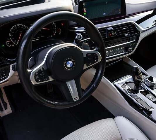 Черный БМВ 5 Серия, объемом двигателя 3 л и пробегом 99 тыс. км за 55000 $, фото 22 на Automoto.ua