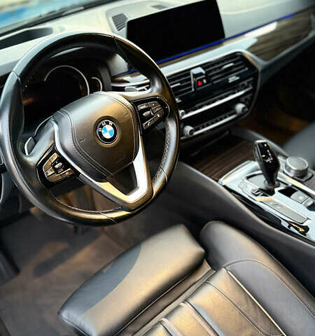 Черный БМВ 5 Серия, объемом двигателя 2 л и пробегом 99 тыс. км за 28500 $, фото 11 на Automoto.ua