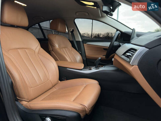 Черный БМВ 5 Серия, объемом двигателя 2 л и пробегом 290 тыс. км за 26499 $, фото 103 на Automoto.ua