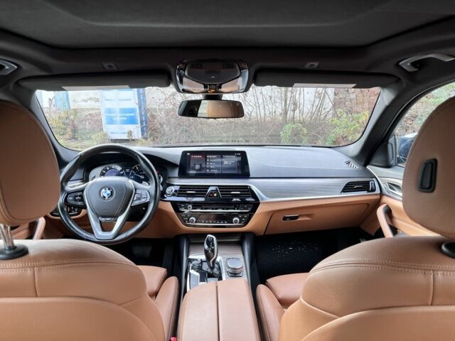 Чорний БМВ 5 Серія, об'ємом двигуна 2 л та пробігом 125 тис. км за 28300 $, фото 6 на Automoto.ua