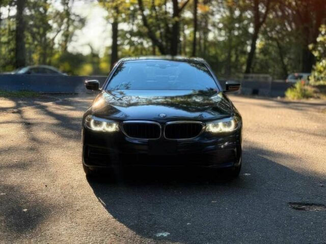 Черный БМВ 5 Серия, объемом двигателя 3 л и пробегом 33 тыс. км за 20700 $, фото 1 на Automoto.ua