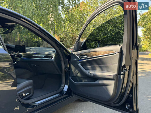 Черный БМВ 5 Серия, объемом двигателя 2 л и пробегом 56 тыс. км за 32900 $, фото 16 на Automoto.ua