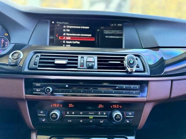 Черный БМВ 5 Серия, объемом двигателя 3 л и пробегом 201 тыс. км за 21300 $, фото 19 на Automoto.ua