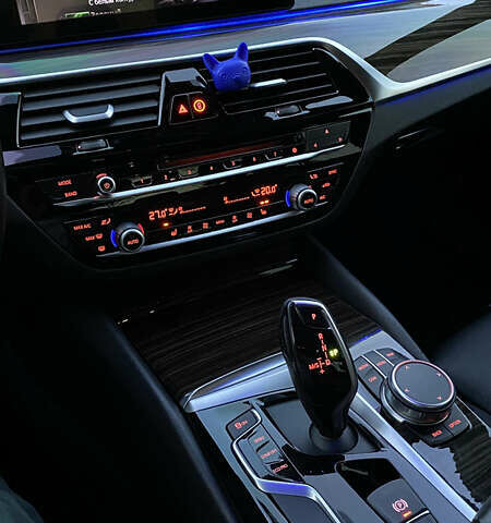 Черный БМВ 5 Серия, объемом двигателя 3 л и пробегом 37 тыс. км за 38888 $, фото 48 на Automoto.ua