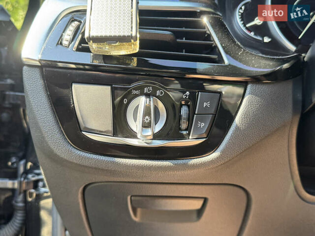 Черный БМВ 5 Серия, объемом двигателя 2 л и пробегом 56 тыс. км за 32900 $, фото 23 на Automoto.ua