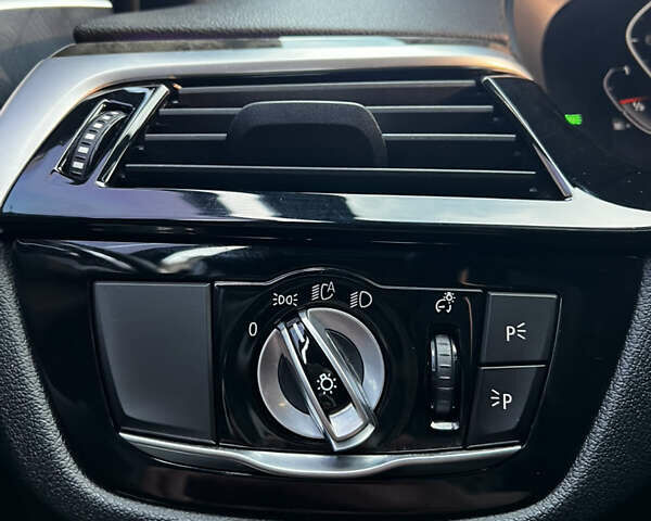 Черный БМВ 5 Серия, объемом двигателя 2 л и пробегом 77 тыс. км за 35553 $, фото 24 на Automoto.ua