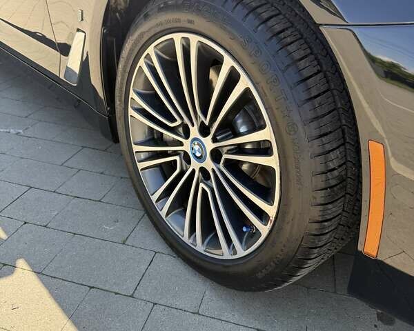 Чорний БМВ 5 Серія, об'ємом двигуна 2 л та пробігом 136 тис. км за 26400 $, фото 12 на Automoto.ua