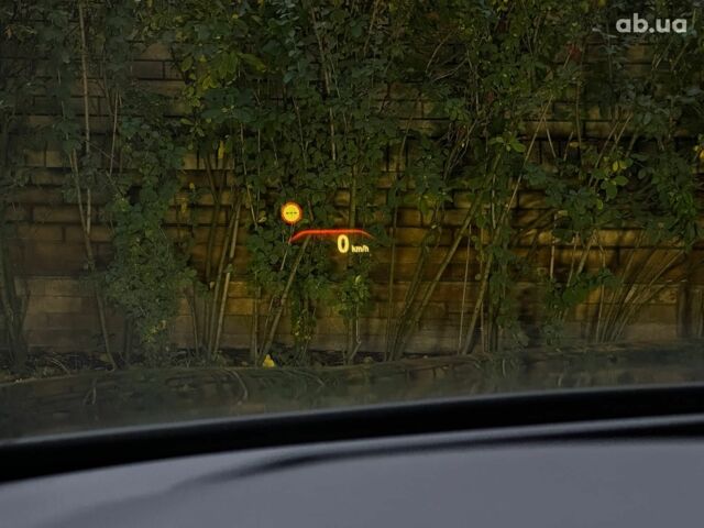 Чорний БМВ 5 Серія, об'ємом двигуна 2 л та пробігом 82 тис. км за 35440 $, фото 43 на Automoto.ua