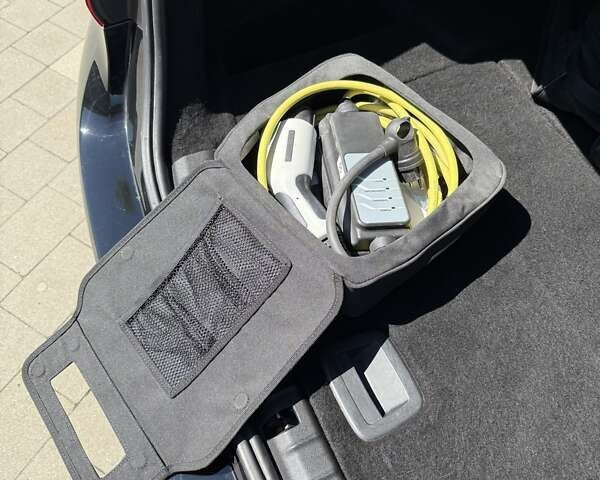 Чорний БМВ 5 Серія, об'ємом двигуна 2 л та пробігом 136 тис. км за 26400 $, фото 11 на Automoto.ua