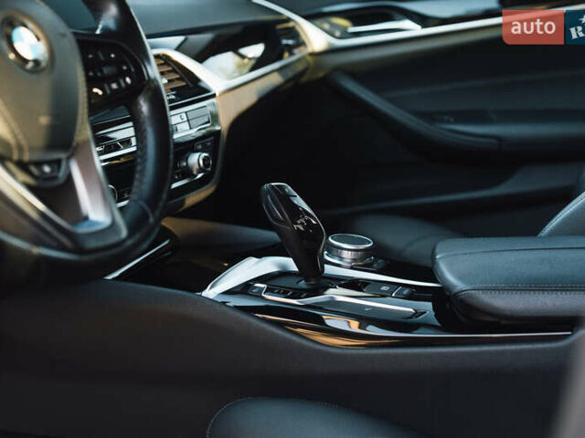 Черный БМВ 5 Серия, объемом двигателя 2 л и пробегом 155 тыс. км за 37500 $, фото 29 на Automoto.ua