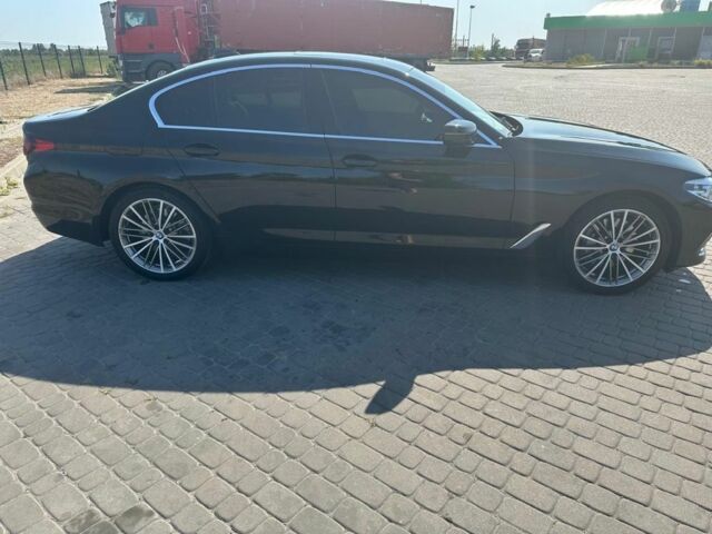 Чорний БМВ 5 Серія, об'ємом двигуна 2 л та пробігом 69 тис. км за 31000 $, фото 4 на Automoto.ua