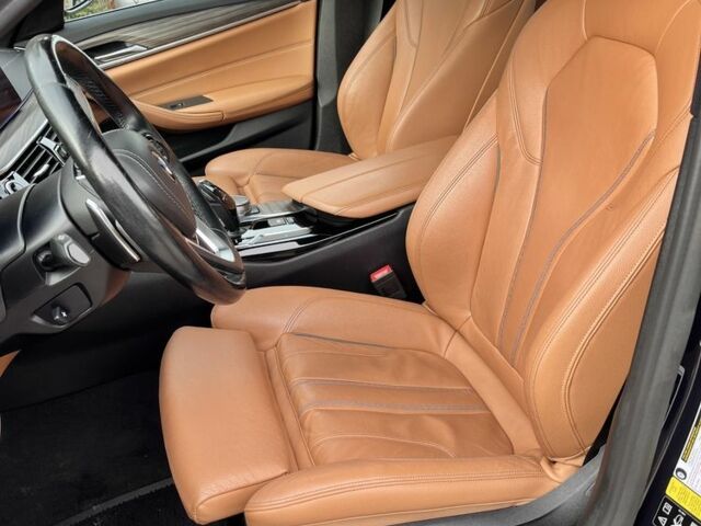 Чорний БМВ 5 Серія, об'ємом двигуна 2 л та пробігом 125 тис. км за 28300 $, фото 4 на Automoto.ua