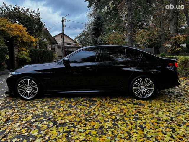 Чорний БМВ 5 Серія, об'ємом двигуна 2 л та пробігом 82 тис. км за 35440 $, фото 8 на Automoto.ua