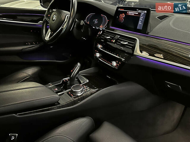 Черный БМВ 5 Серия, объемом двигателя 3 л и пробегом 58 тыс. км за 40499 $, фото 18 на Automoto.ua