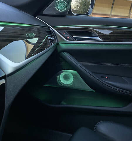 Черный БМВ 5 Серия, объемом двигателя 3 л и пробегом 37 тыс. км за 38888 $, фото 55 на Automoto.ua