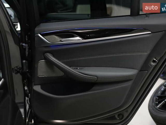 Черный БМВ 5 Серия, объемом двигателя 2 л и пробегом 65 тыс. км за 48999 $, фото 140 на Automoto.ua