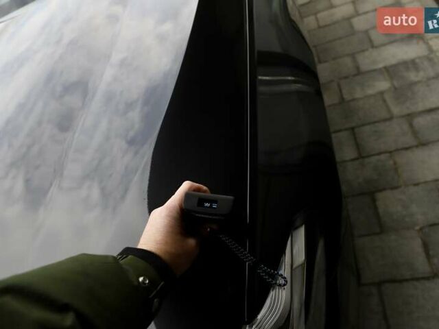 Чорний БМВ 5 Серія, об'ємом двигуна 2 л та пробігом 66 тис. км за 46899 $, фото 138 на Automoto.ua