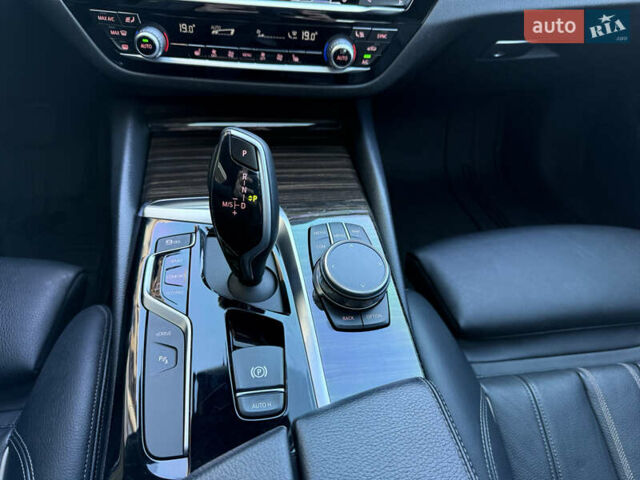 Черный БМВ 5 Серия, объемом двигателя 2 л и пробегом 110 тыс. км за 34990 $, фото 21 на Automoto.ua
