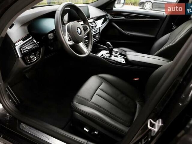Чорний БМВ 5 Серія, об'ємом двигуна 2 л та пробігом 66 тис. км за 46899 $, фото 144 на Automoto.ua