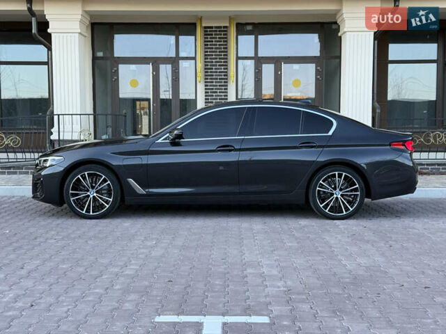 Черный БМВ 5 Серия, объемом двигателя 2 л и пробегом 110 тыс. км за 34990 $, фото 6 на Automoto.ua