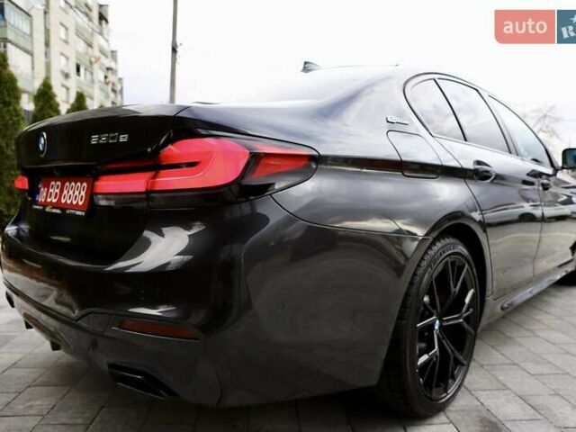 Чорний БМВ 5 Серія, об'ємом двигуна 2 л та пробігом 66 тис. км за 46899 $, фото 53 на Automoto.ua
