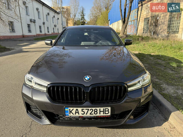 Чорний БМВ 5 Серія, об'ємом двигуна 3 л та пробігом 70 тис. км за 48000 $, фото 4 на Automoto.ua