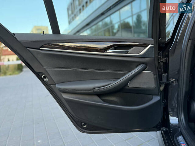 Черный БМВ 5 Серия, объемом двигателя 3 л и пробегом 54 тыс. км за 44900 $, фото 61 на Automoto.ua