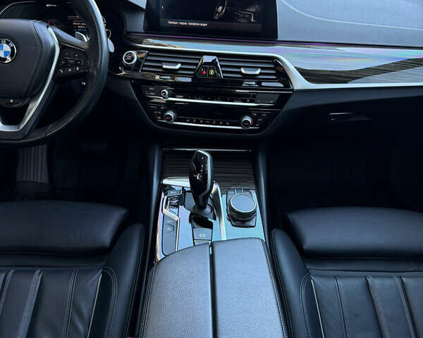 Черный БМВ 5 Серия, объемом двигателя 2 л и пробегом 110 тыс. км за 34990 $, фото 15 на Automoto.ua