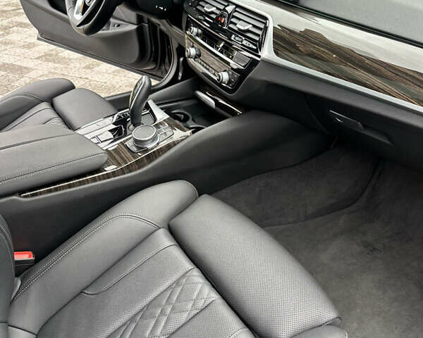 Чорний БМВ 5 Серія, об'ємом двигуна 2 л та пробігом 38 тис. км за 33900 $, фото 14 на Automoto.ua