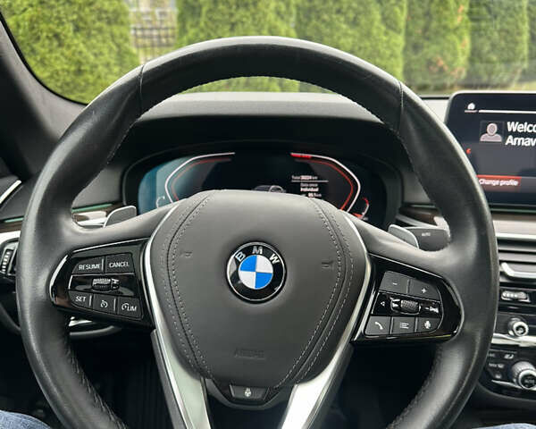 Чорний БМВ 5 Серія, об'ємом двигуна 2 л та пробігом 38 тис. км за 33900 $, фото 12 на Automoto.ua