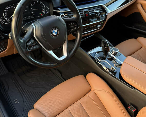 Чорний БМВ 5 Серія, об'ємом двигуна 2 л та пробігом 117 тис. км за 35500 $, фото 24 на Automoto.ua