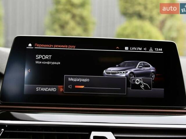 Чорний БМВ 5 Серія, об'ємом двигуна 2 л та пробігом 66 тис. км за 46899 $, фото 205 на Automoto.ua