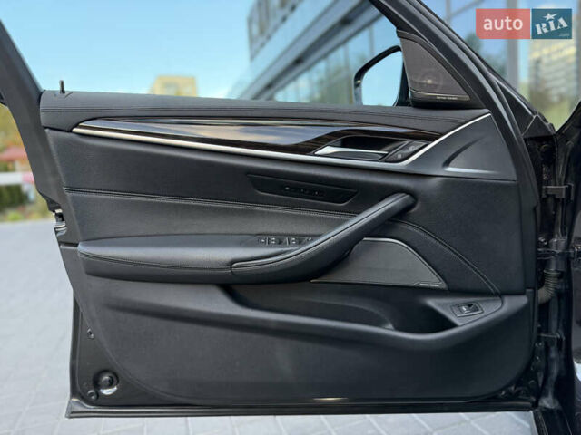 Черный БМВ 5 Серия, объемом двигателя 3 л и пробегом 54 тыс. км за 44900 $, фото 30 на Automoto.ua