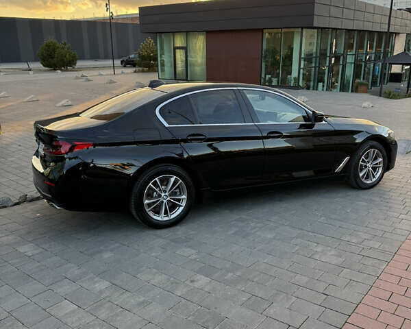 Черный БМВ 5 Серия, объемом двигателя 2 л и пробегом 117 тыс. км за 37900 $, фото 11 на Automoto.ua