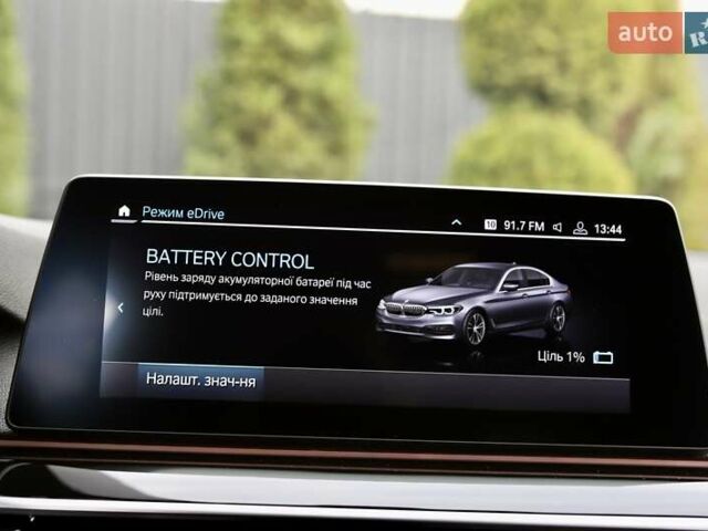 Чорний БМВ 5 Серія, об'ємом двигуна 2 л та пробігом 66 тис. км за 46899 $, фото 203 на Automoto.ua