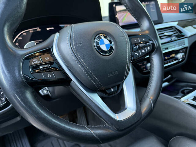 Черный БМВ 5 Серия, объемом двигателя 2 л и пробегом 110 тыс. км за 34990 $, фото 31 на Automoto.ua